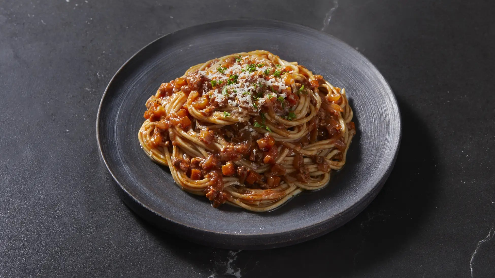 完熟トマトと香味野菜の『まぜボロネーゼ』